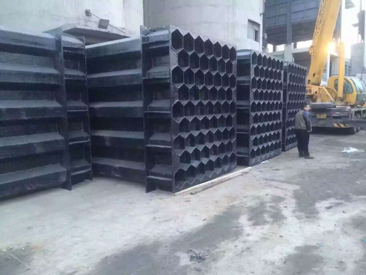 ������